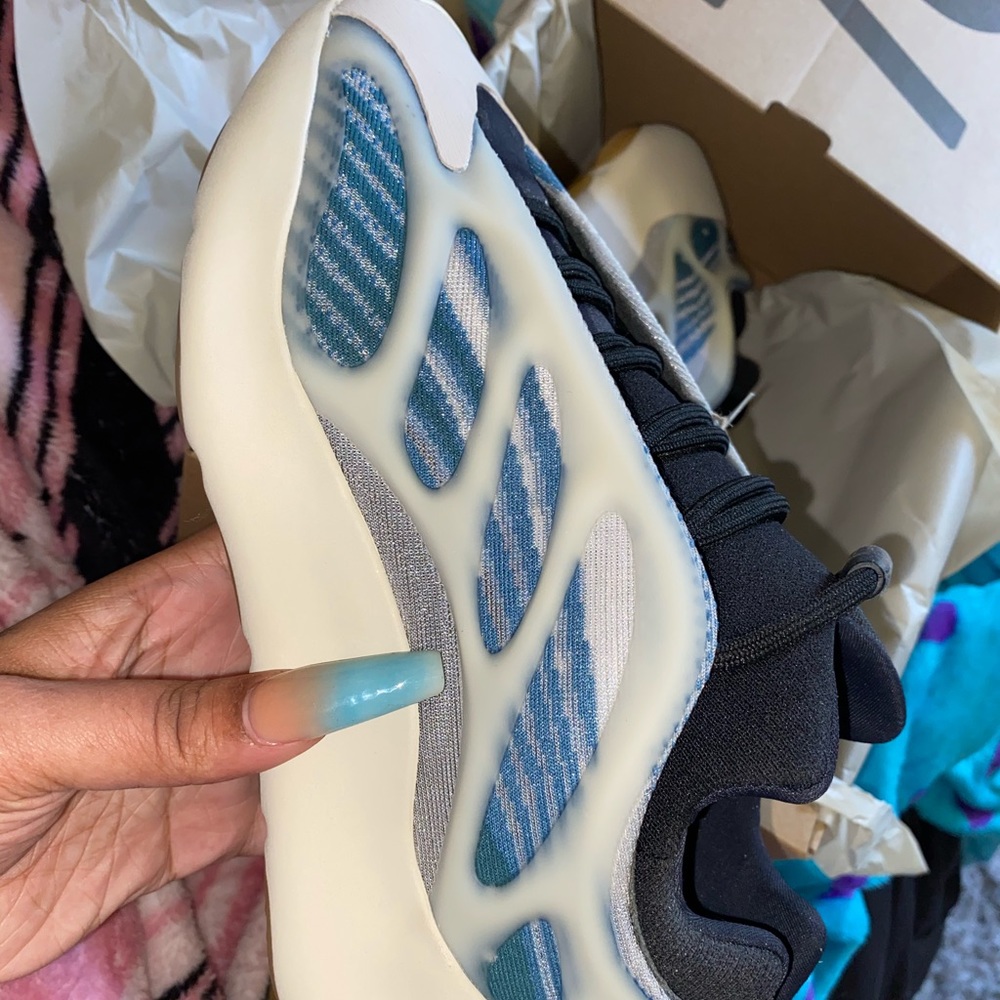 Brand new Yeezys 700 size 7Y fit like a 6.5Y